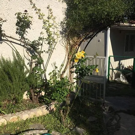 Iideal For Escapes/holidays For Winter And Summer